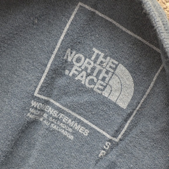 The North Face T-Shirt Womens Small Blue Never Stop Exploring Half Dome Logo T - Picture 5 of 10